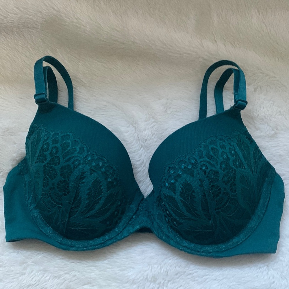 Ladies bra- size 32B